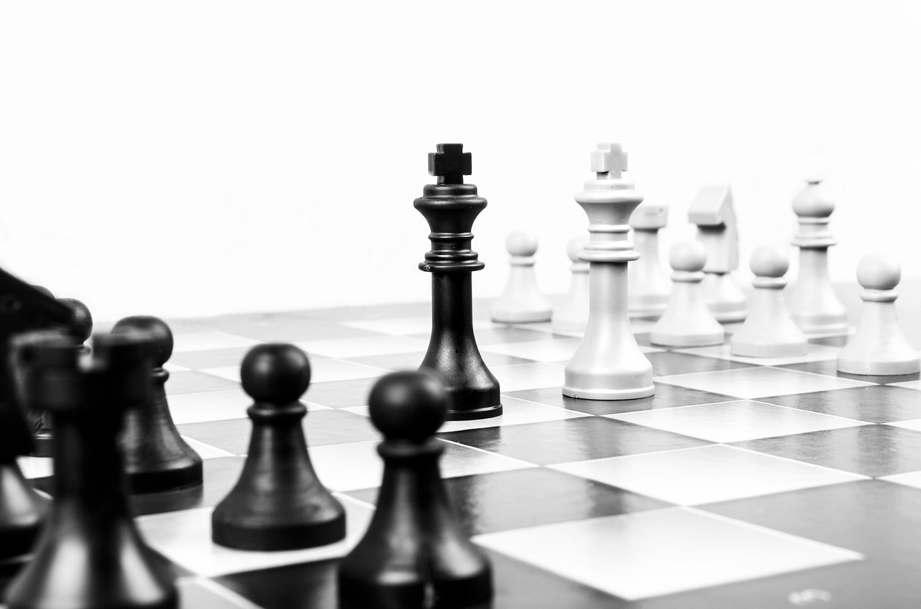 POLARIZACIÓN E IMAGINARIOS POLÍTICOS, EL ESPEJISMO DEL CASTROCHAVISMO